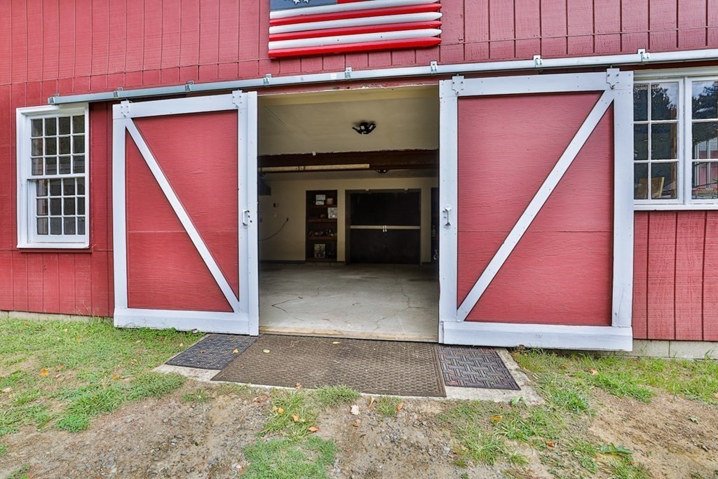 2 Whittier Terrace Boxford, MA 01921 - Photo 6 of 42 Gallery Image 6