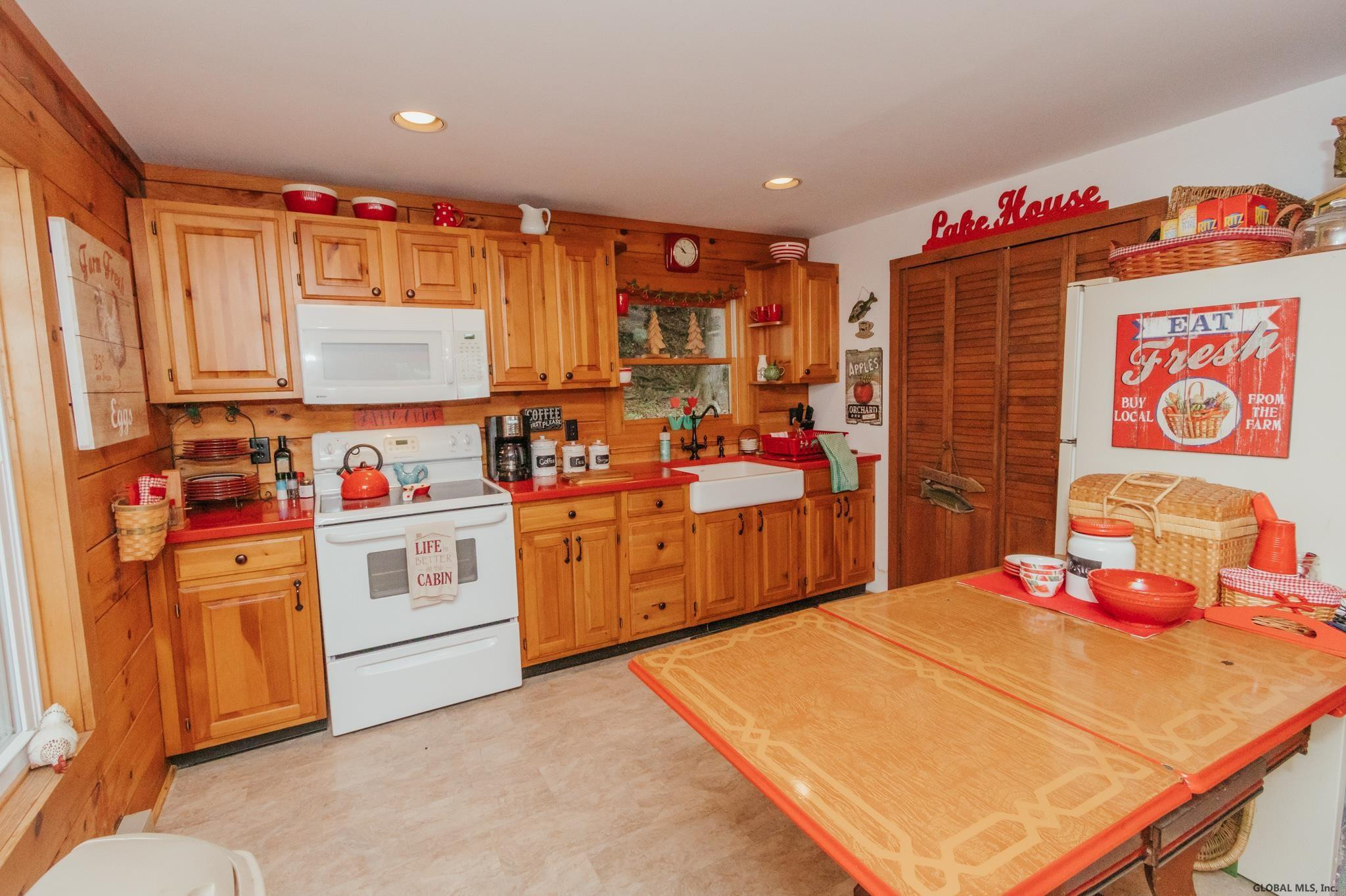 633 North Shore Road Edinburg, NY 12835 - Photo 7 of 65 Photo 7