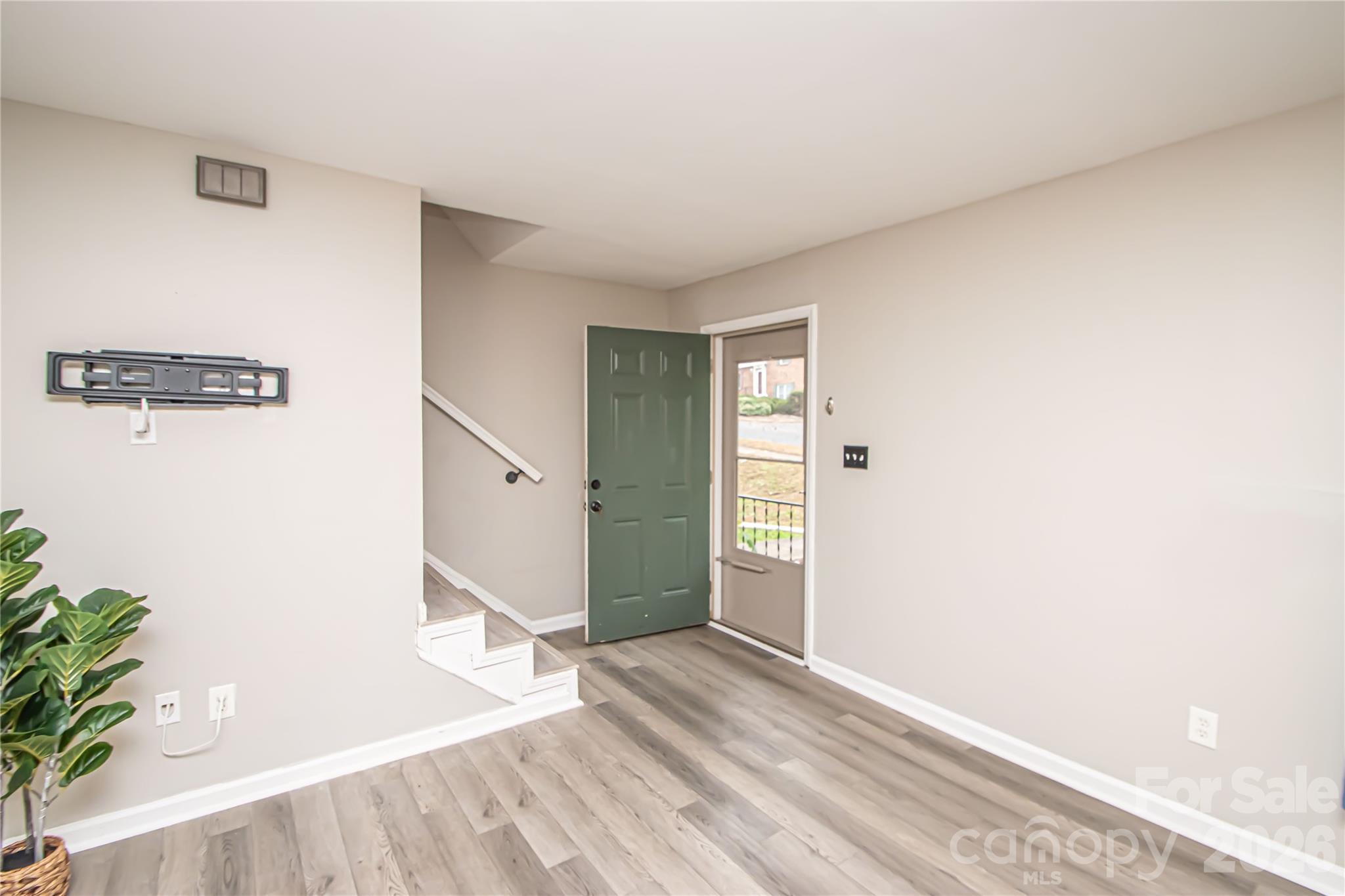 8839 Hunter Ridge Drive Charlotte, NC 28226 - Photo 5 of 35