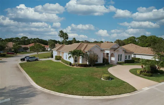 $739,000 | 8075 Kiawah Trace, Port St. Lucie, FL 34986