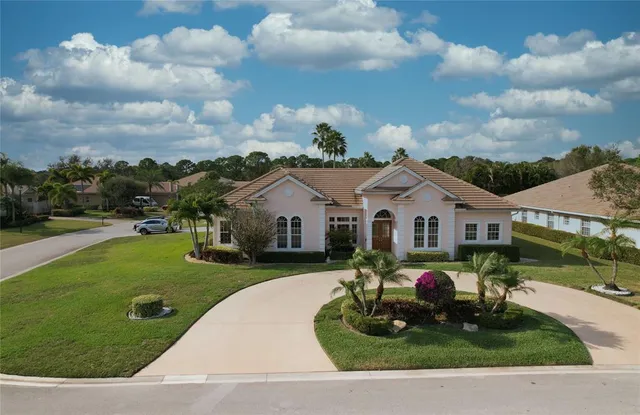 $739,000 | 8075 Kiawah Trace, Port St. Lucie, FL 34986