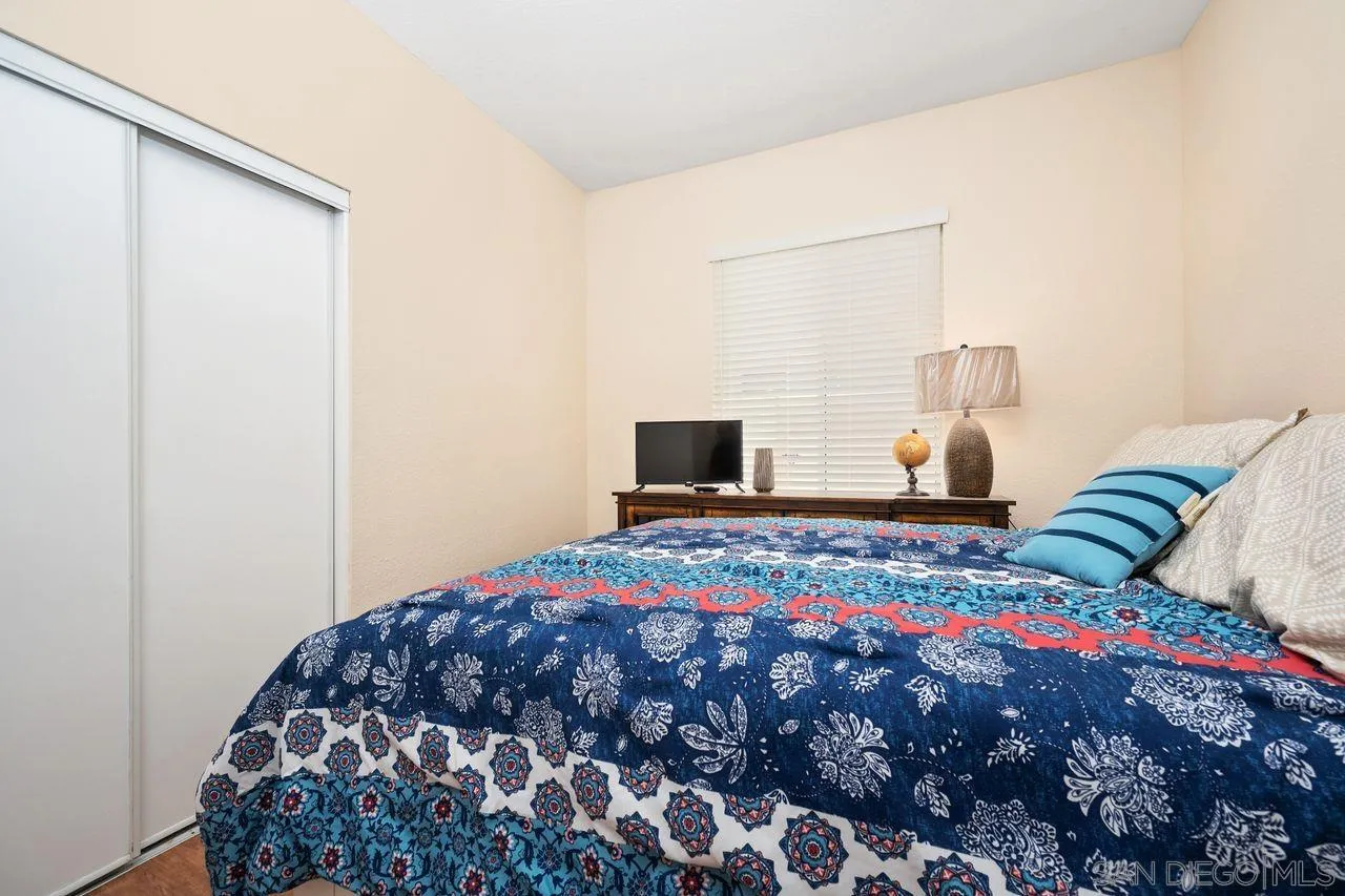 27497 Marian Road Temecula, CA 92591 - Photo 18 of 39 a bedroom with a bed and a window