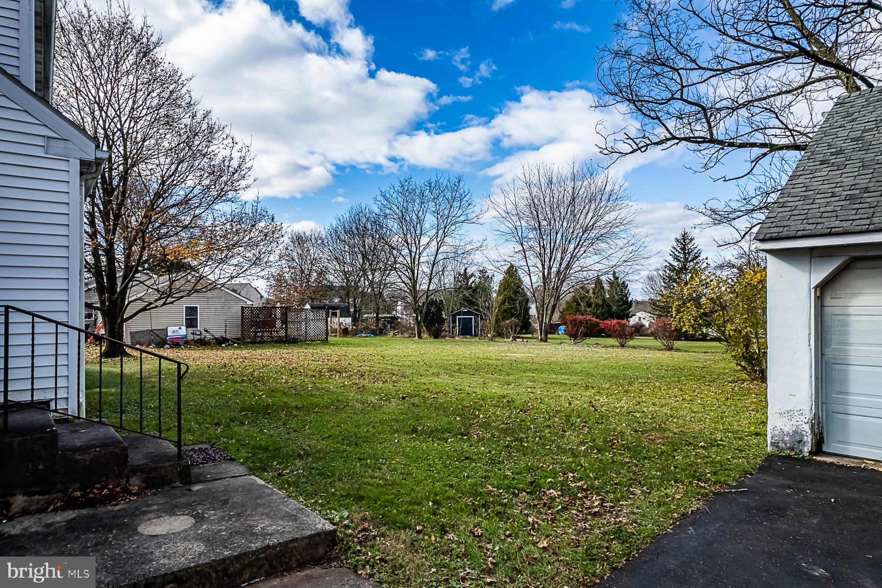 118 Orchard Road Perkasie, PA 18944 - Photo 29 of 34 Back Yard View