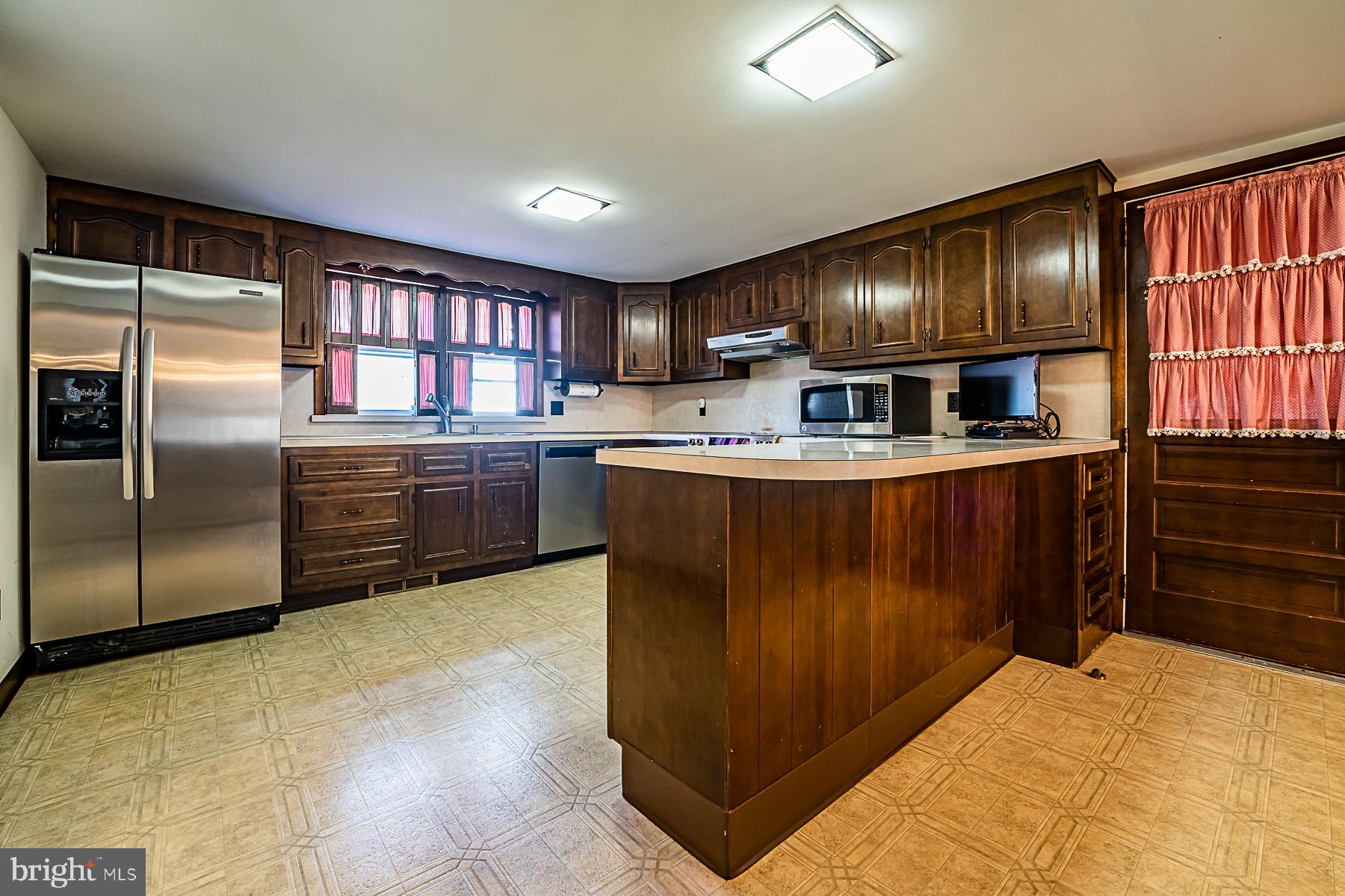 118 Orchard Road Perkasie, PA 18944 - Photo 8 of 34 Kitchen