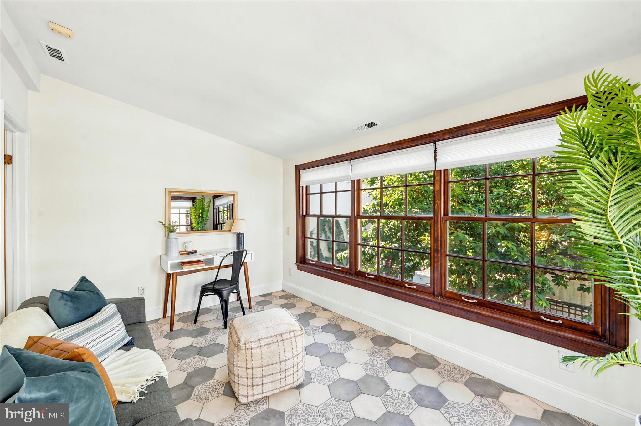 328 Spruce Street, Unit 5 Philadelphia, PA 19106 - Photo 14 of 26