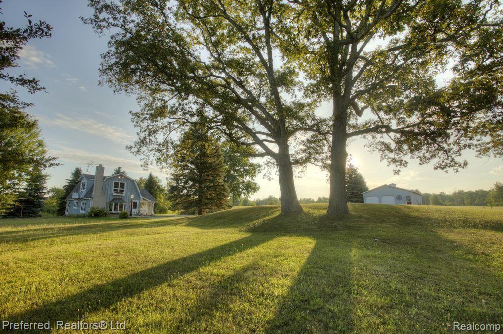 2951 Argentine Road Howell, MI 48855 - Photo 5 of 25 House and Pole Barn