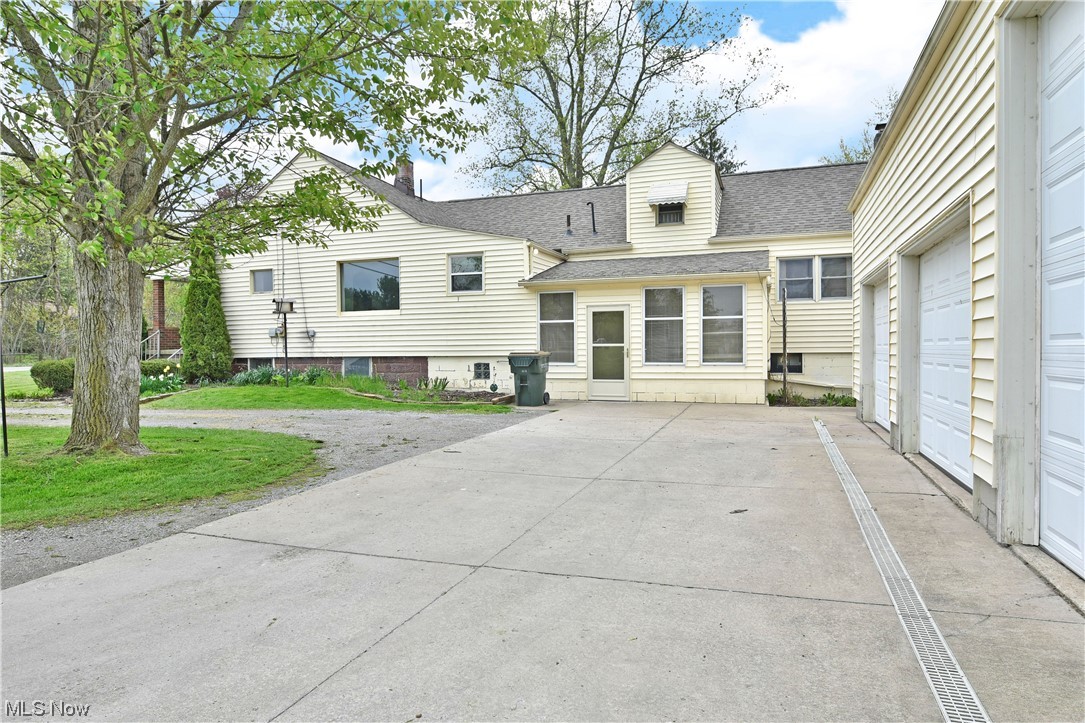 13464 Woodworth Road New Springfield, OH 44443 - Photo 3 of 35 Gallery Image 3
