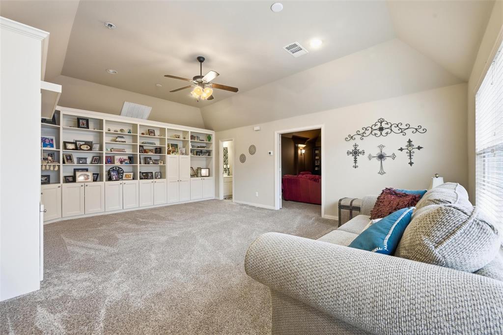 1133 Burnett Road Lantana, TX 76226 - Photo 15 of 40