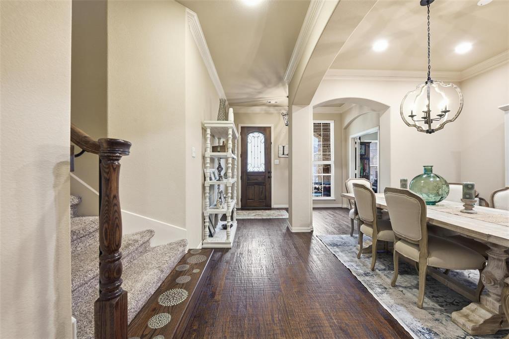 1133 Burnett Road Lantana, TX 76226 - Photo 6 of 40