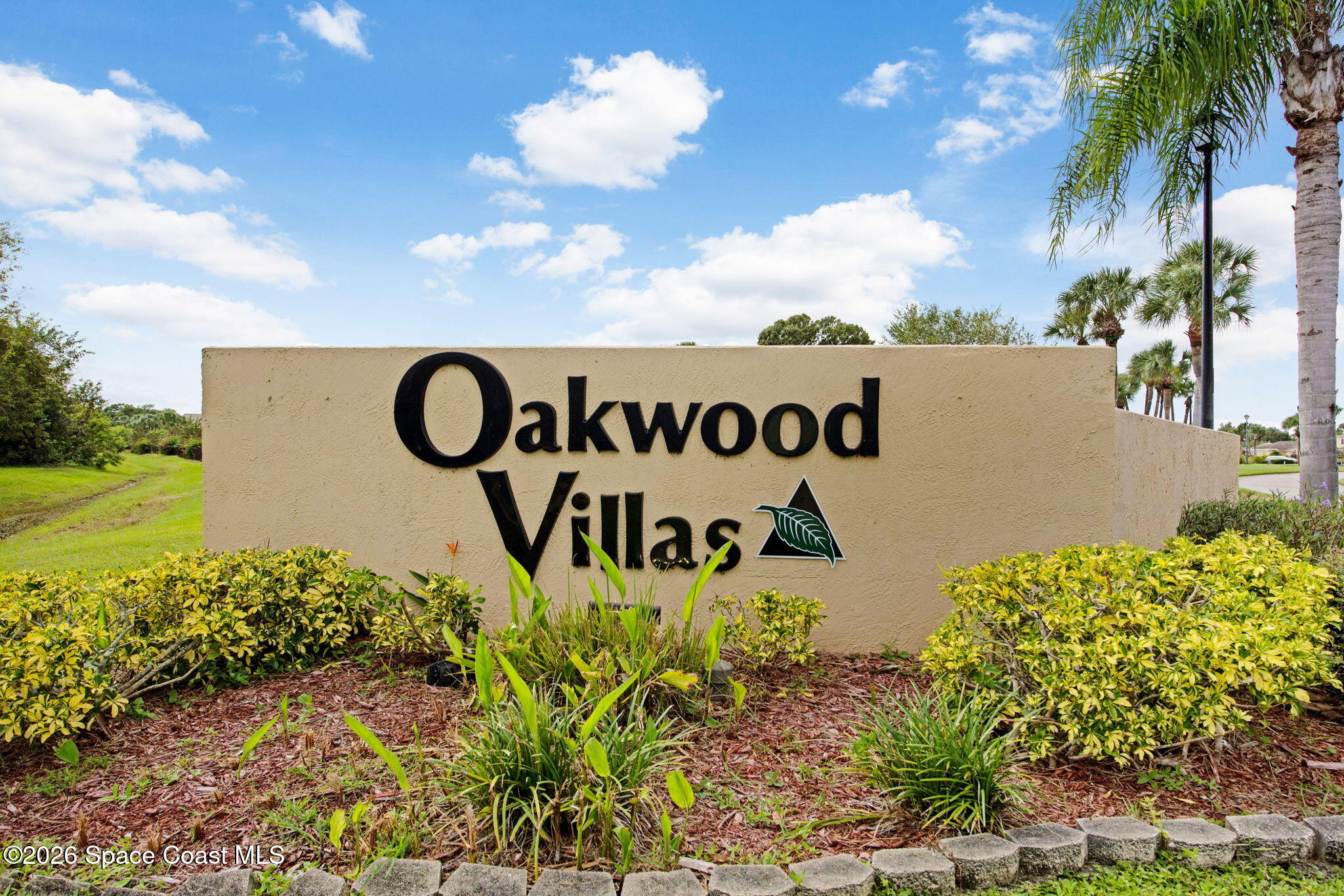 a sign broad on the side of a building