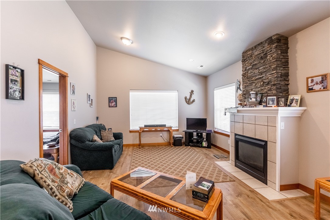 1209 Hovel Road Sumas, WA 98295 - Photo 12 of 40