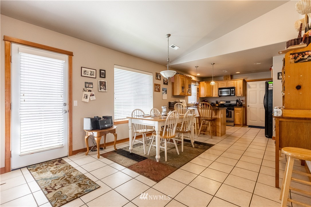 1209 Hovel Road Sumas, WA 98295 - Photo 18 of 40