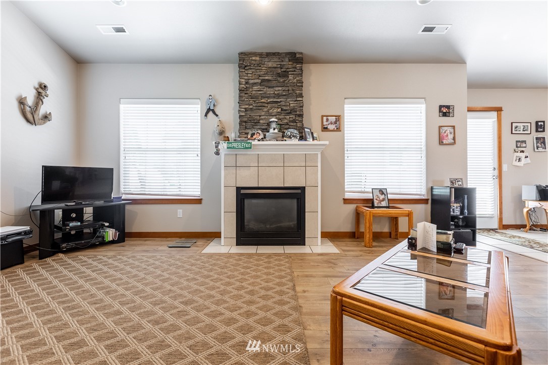 1209 Hovel Road Sumas, WA 98295 - Photo 9 of 40