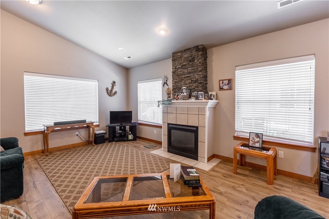 1209 Hovel Road Sumas, WA 98295 - Photo 10 of 40