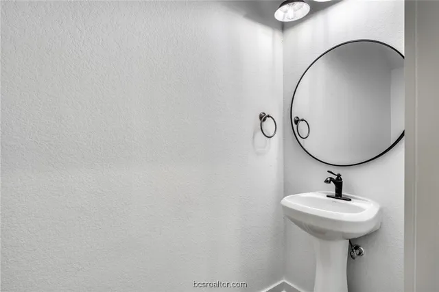 $349,900 | 3822 Alamosa Street, College Station, TX 77845