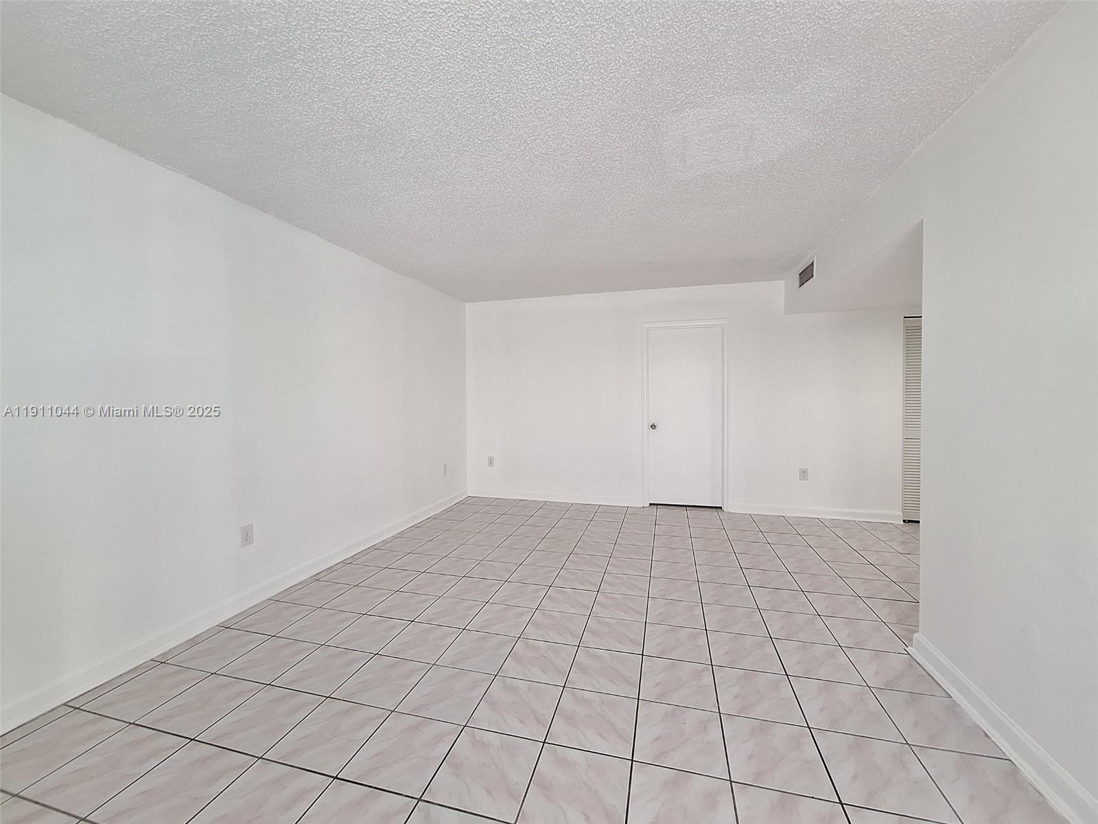 2011 Bay Drive, Unit 3 Miami Beach, FL 33141 - Photo 5 of 14 a view of an empty room