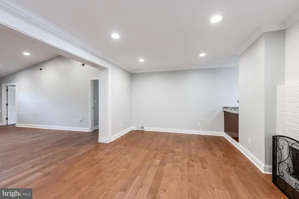$739,900 | 5807 Accomac Street, Springfield, VA 22150
