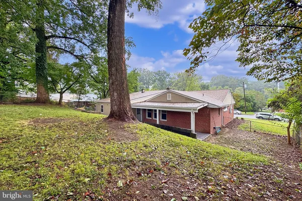 $739,900 | 5807 Accomac Street, Springfield, VA 22150