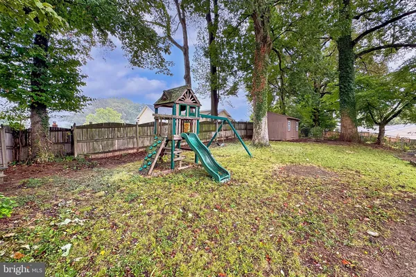 $739,900 | 5807 Accomac Street, Springfield, VA 22150