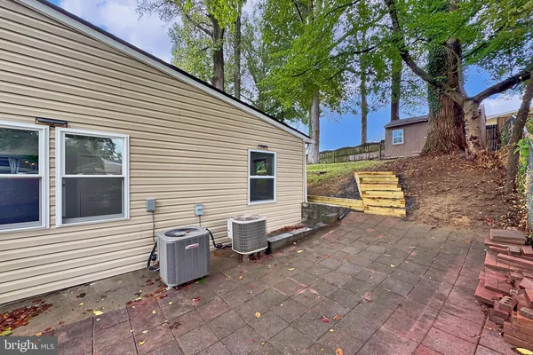 $739,900 | 5807 Accomac Street, Springfield, VA 22150