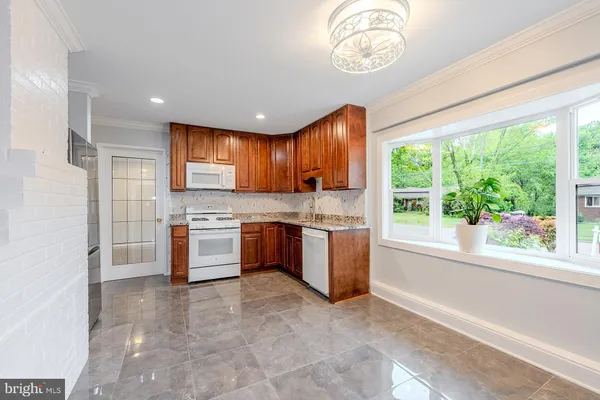 $739,900 | 5807 Accomac Street, Springfield, VA 22150