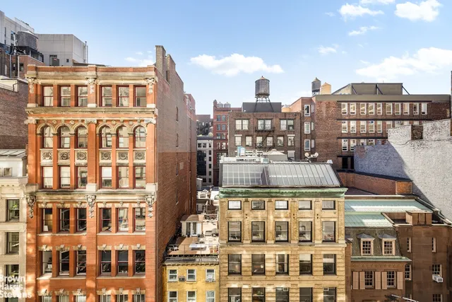 $3,250,000 | 39 East 20th Street, Unit 8 | Flatiron