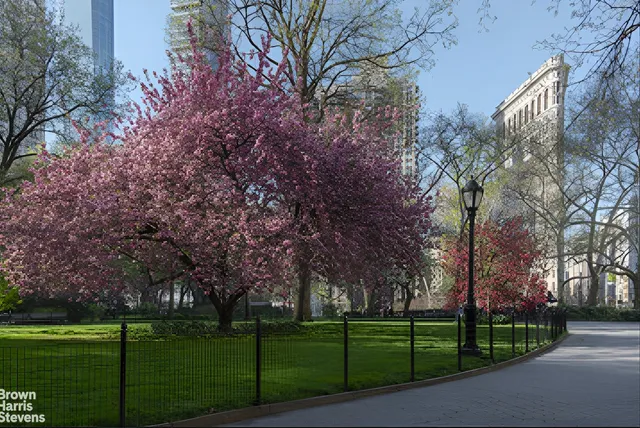 $3,250,000 | 39 East 20th Street, Unit 8 | Flatiron