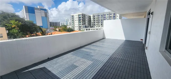 $2,000 | 36 Northwest 6th Avenue, Unit 403, Miami, FL 33128