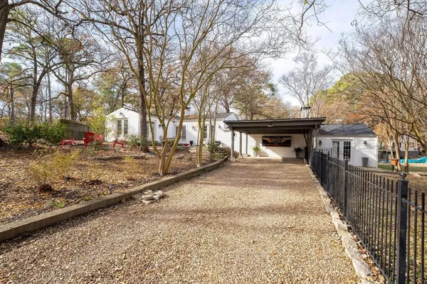 $675,000 | 180 Harbor Drive, Gun Barrel City, TX 75156