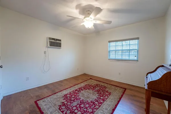 $675,000 | 180 Harbor Drive, Gun Barrel City, TX 75156