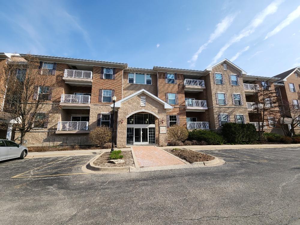 2676 Stone Circle, Unit 203 Geneva, IL 60134 - Photo 1 of 9
