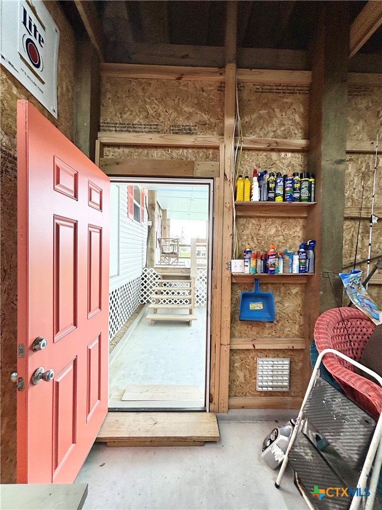 109 Washington Boulevard Port O'Connor, TX 77982 - Photo 19 of 23 a room with window