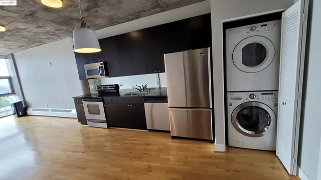 $2,250 | 311 Oak Street, Unit 816, Oakland, CA 94607