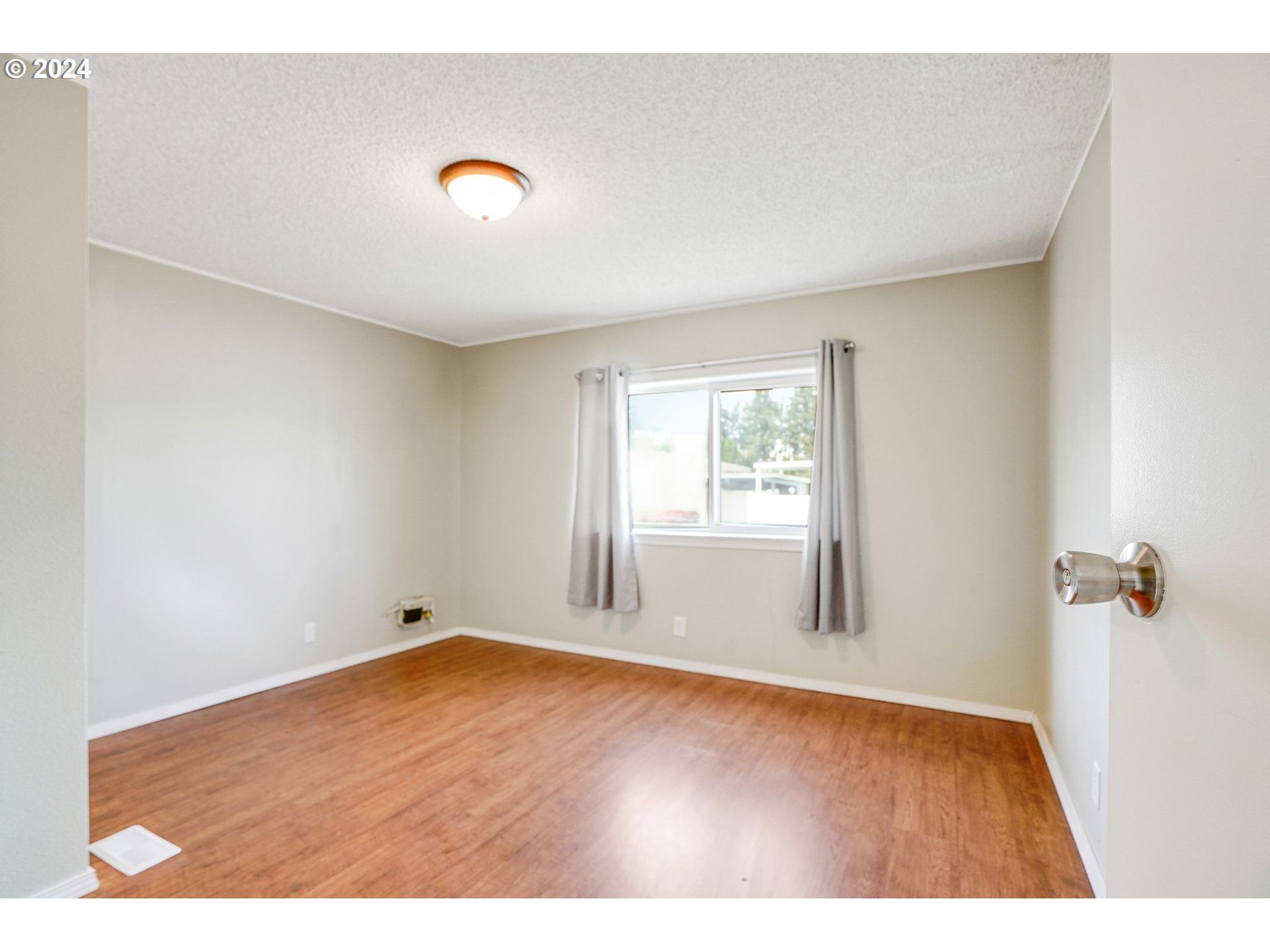 277 Edwards Road Monmouth, OR 97361 - Photo 8 of 20 Gallery Image 8