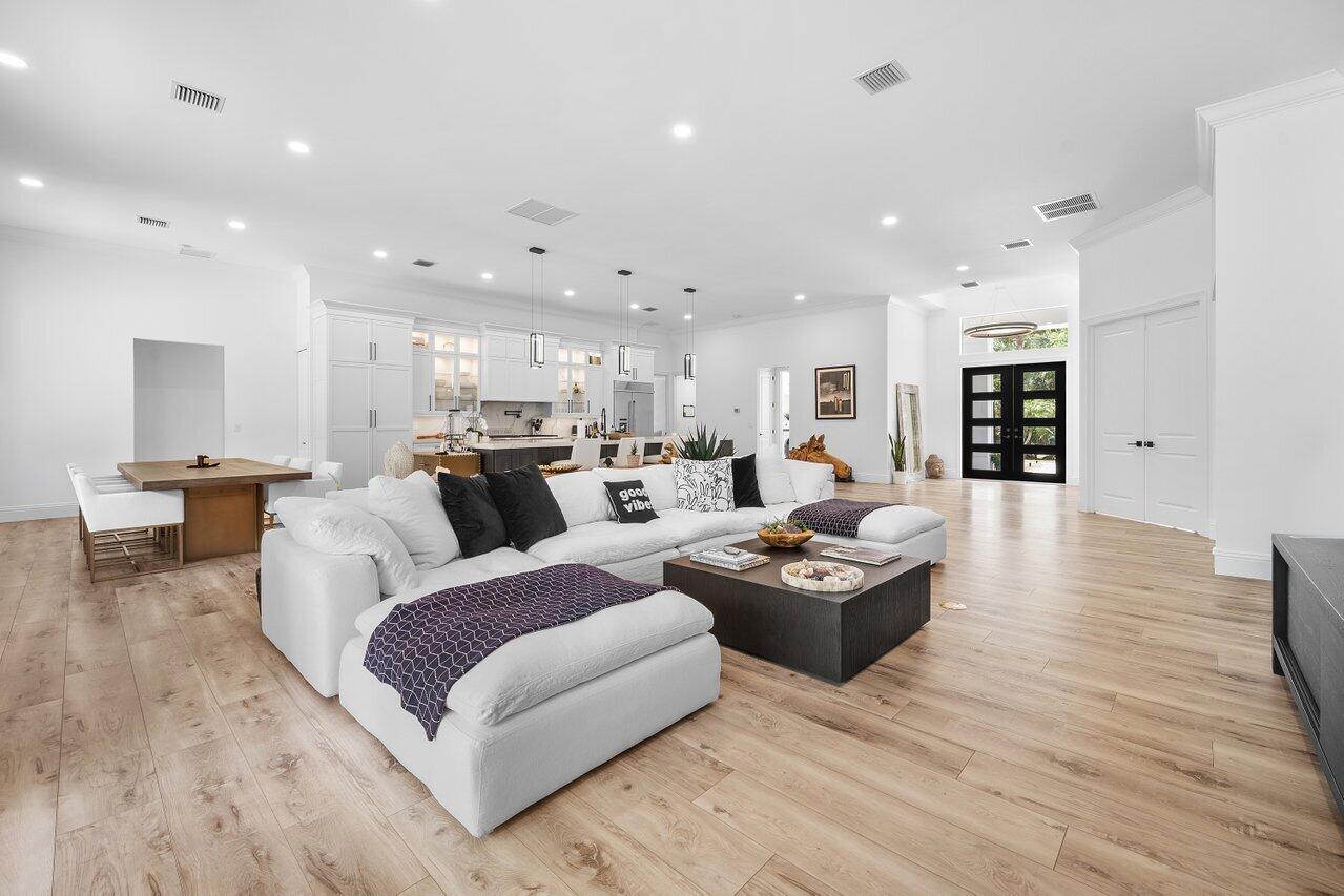 11871 160th Road North Jupiter, FL 33478 - Photo 12 of 66 Living