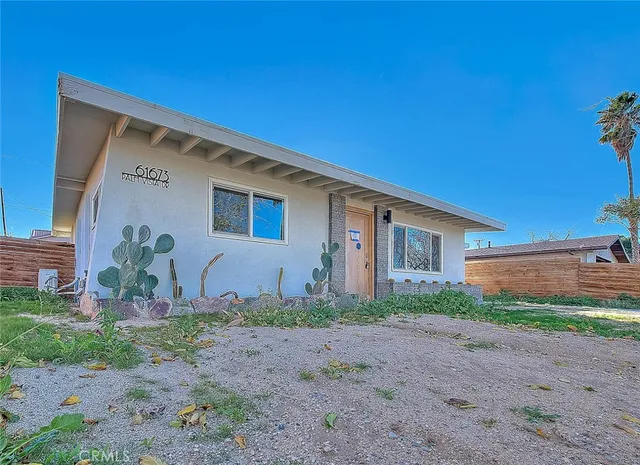 $350,000 | 61673 Palm Vista Drive, Joshua Tree, CA 92252