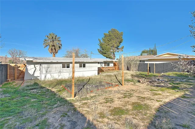 $350,000 | 61673 Palm Vista Drive, Joshua Tree, CA 92252