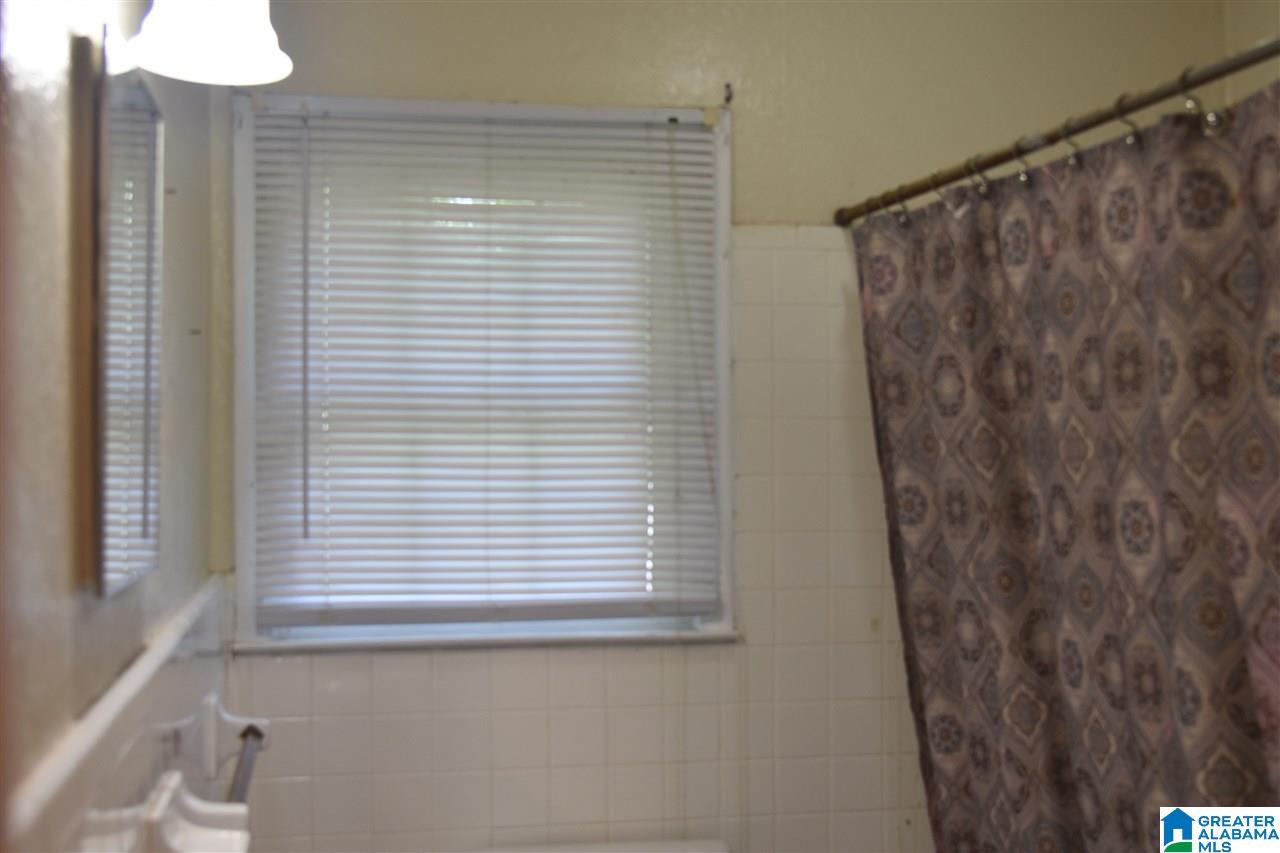 245 Tolbert Street Anniston, AL 36201 - Photo 21 of 35