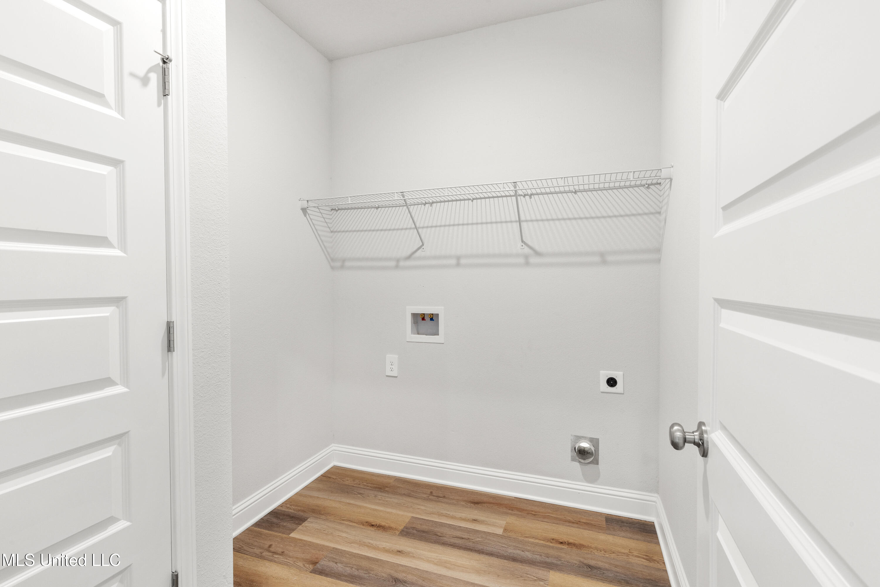 16144 Blue Rdg Drive Gulfport, MS 39503 - Photo 32 of 33 Laundry