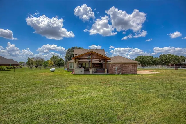 $3,195 | 14000 Northwest Court, Haslet, TX 76052