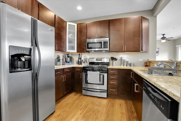 $325,000 | 9107 Grand Avenue, Unit 3W, Franklin Park, IL 60131