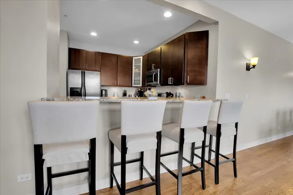 $325,000 | 9107 Grand Avenue, Unit 3W, Franklin Park, IL 60131