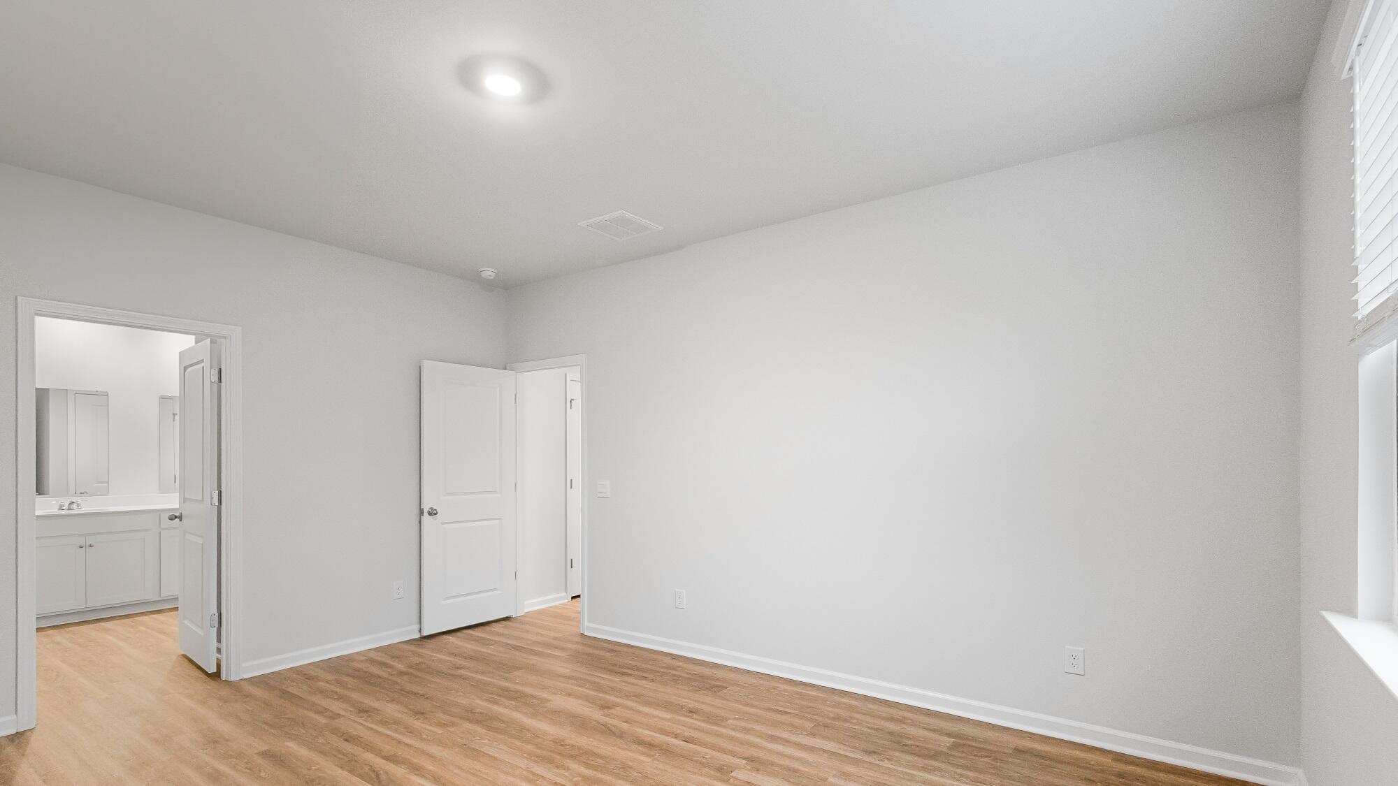 199 Bee Tree Boulevard Summerville, SC 29486 - Photo 21 of 30 165 Grouper Ln Interior_14