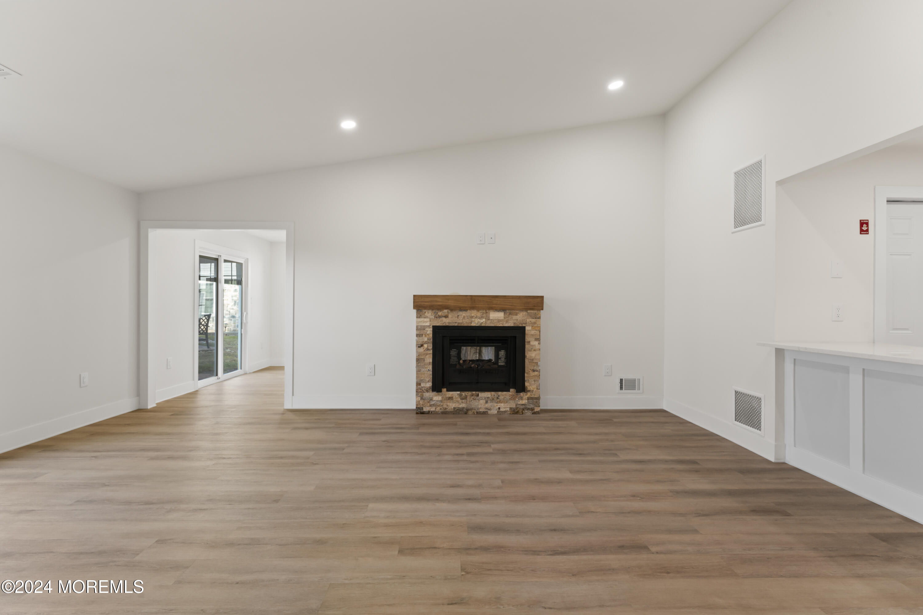 41 Ivy Ridge Close, Unit 1000 Freehold, NJ 07728 - Photo 12 of 25 Living Rm/Dining Area