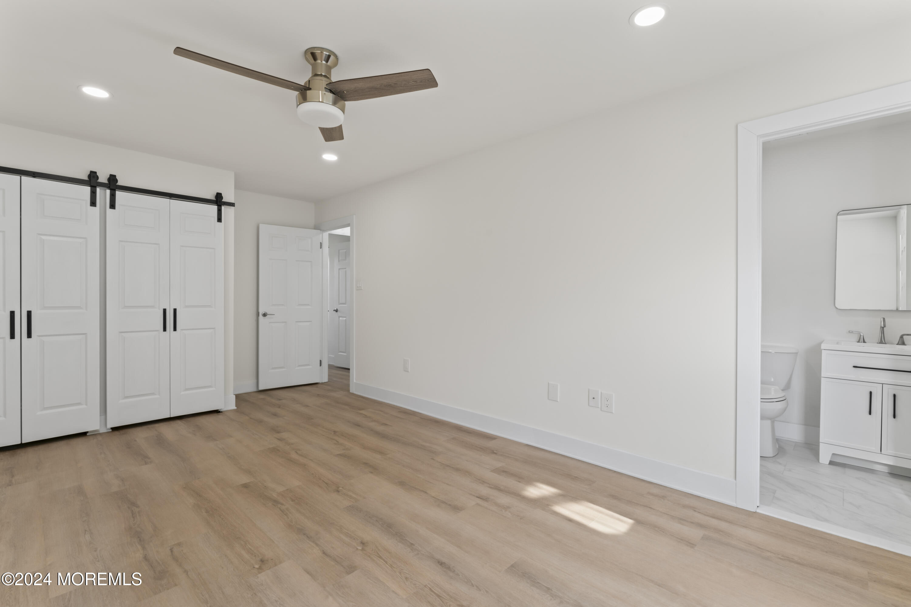 41 Ivy Ridge Close, Unit 1000 Freehold, NJ 07728 - Photo 18 of 25 Master Bedroom