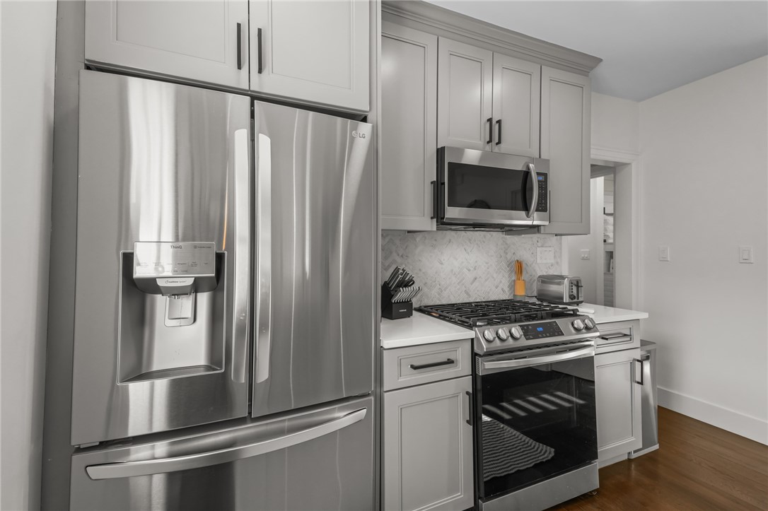 8 Cross Street, Unit 1 Newport, RI 02840 - Photo 11 of 28