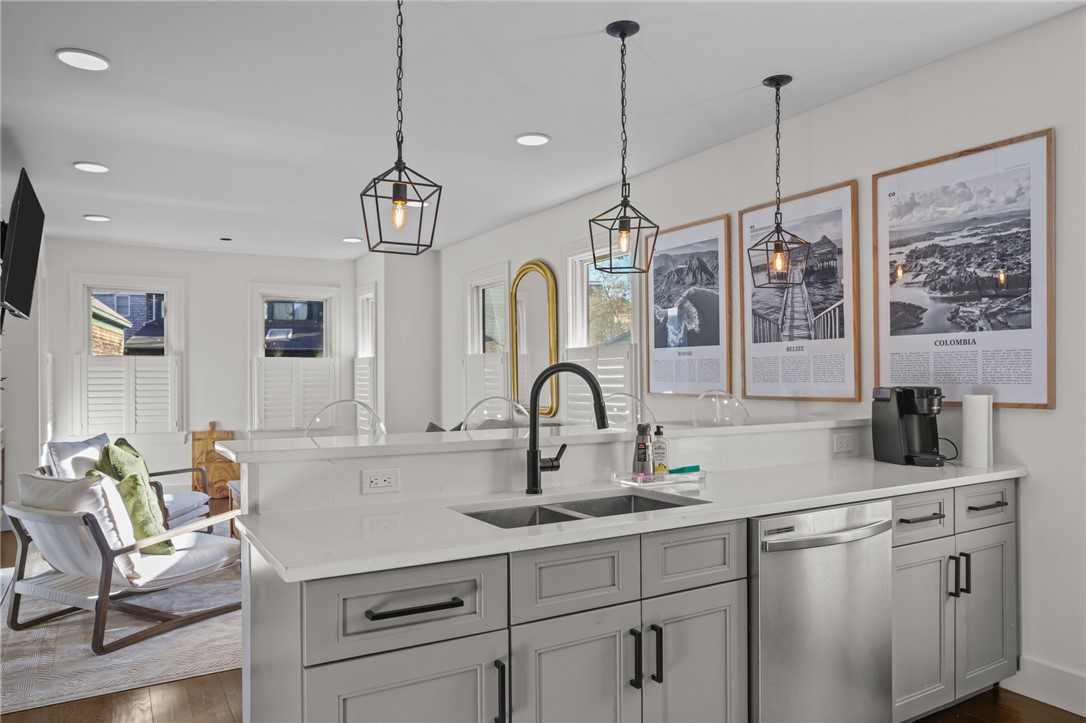 8 Cross Street, Unit 1 Newport, RI 02840 - Photo 13 of 28