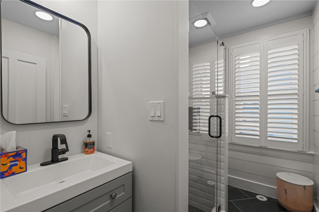 8 Cross Street, Unit 1 Newport, RI 02840 - Photo 17 of 28