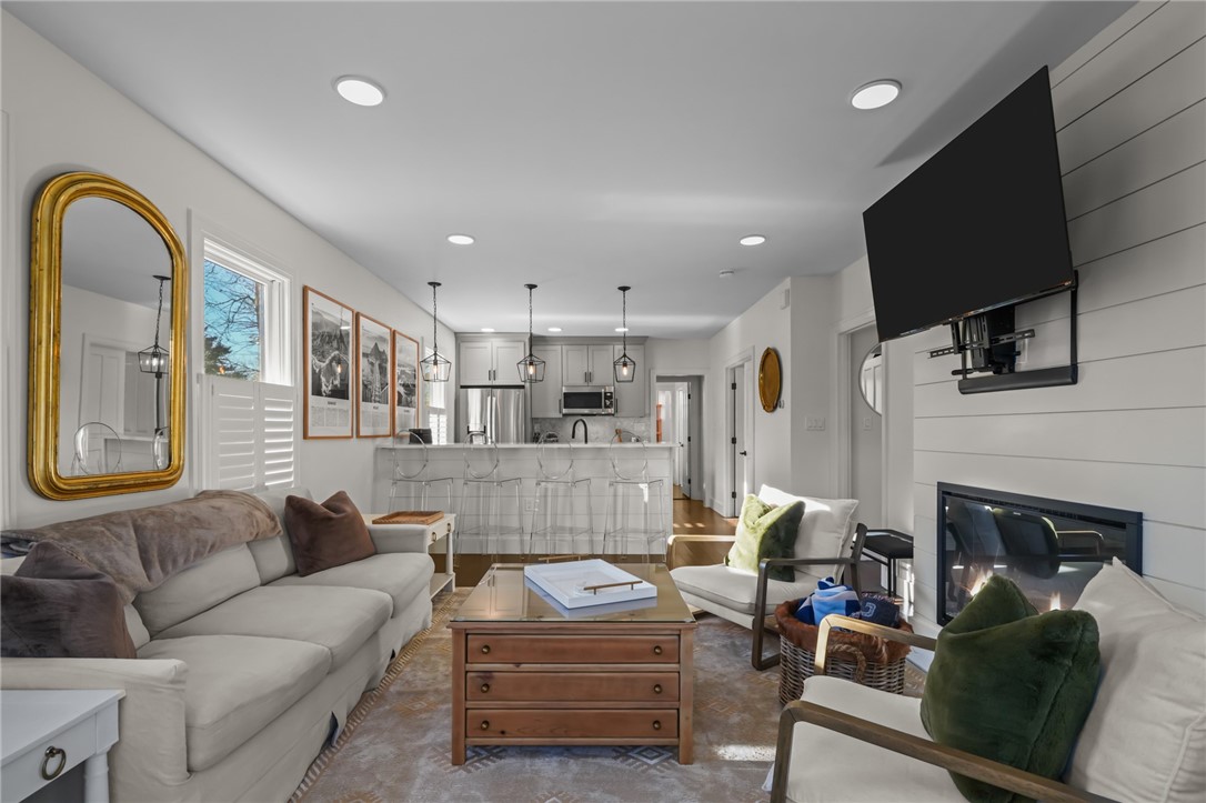 8 Cross Street, Unit 1 Newport, RI 02840 - Photo 7 of 28