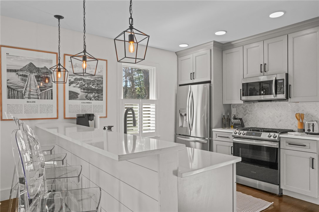 8 Cross Street, Unit 1 Newport, RI 02840 - Photo 10 of 28
